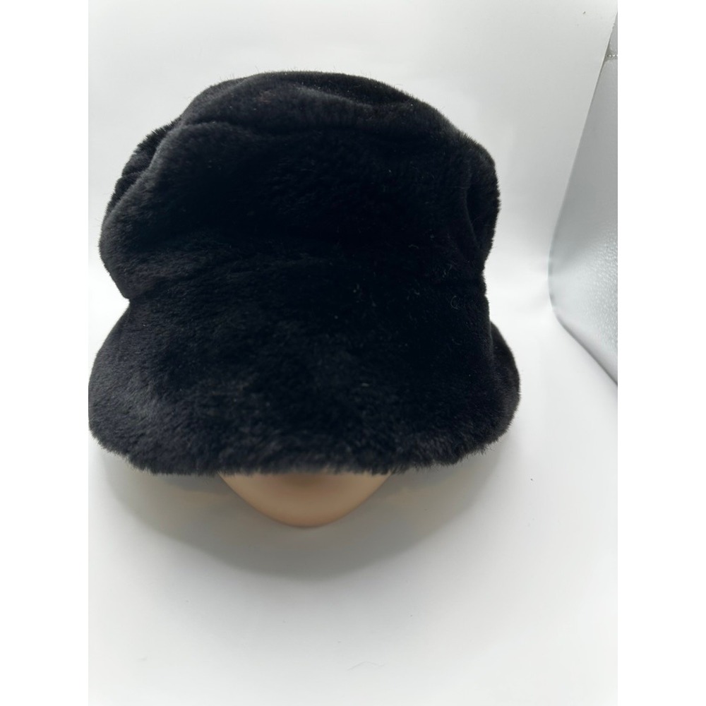 White House Black Market Faux Fur Bucket Hat Black Winter Plush Made in‎ Canada